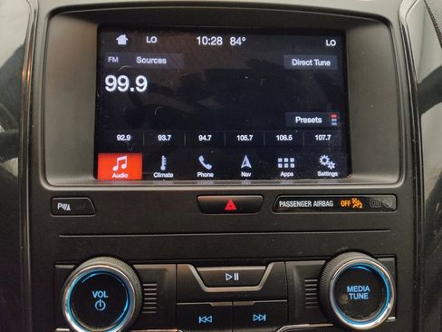 Used 2019 Ford Explorer XLT w/ Equipment Group 202A AWD/4WD image 25