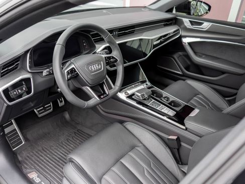 Used 2025 Audi RS 7 Performance image 8