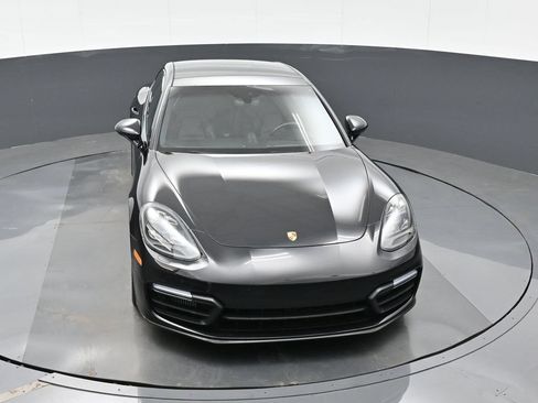 Certified 2019 Porsche Panamera GTS w/ Premium Package Plus AWD/4WD image 32