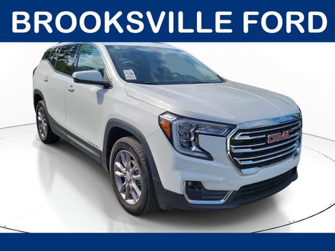 Used 2024 GMC Terrain SLT AWD/4WD image 1