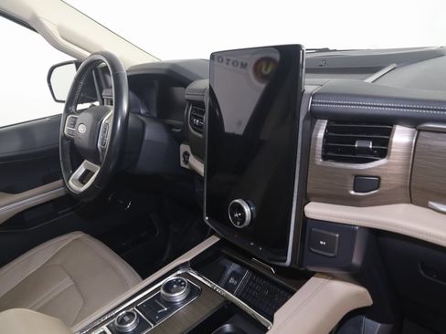 Used 2022 Ford Expedition Limited image 42