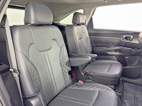 Used 2021 Kia Sorento SX image 36