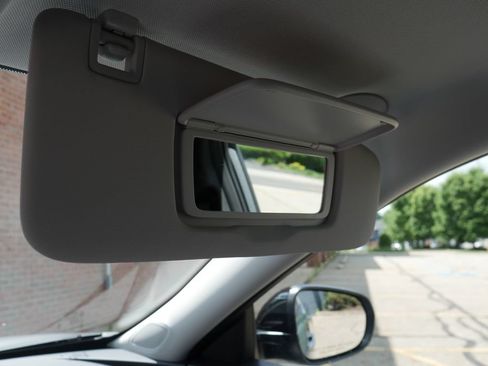 New 2026 Chevrolet Trax LT w/ Sunroof Package FWD image 29