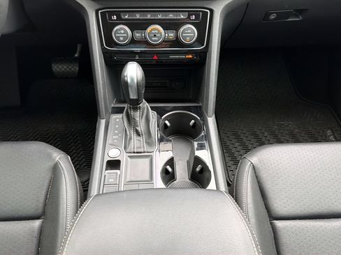 Certified 2023 Volkswagen Atlas SE FWD image 20