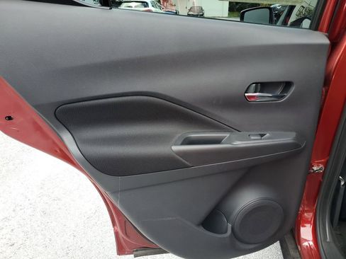 Used 2023 Nissan Kicks SV image 10