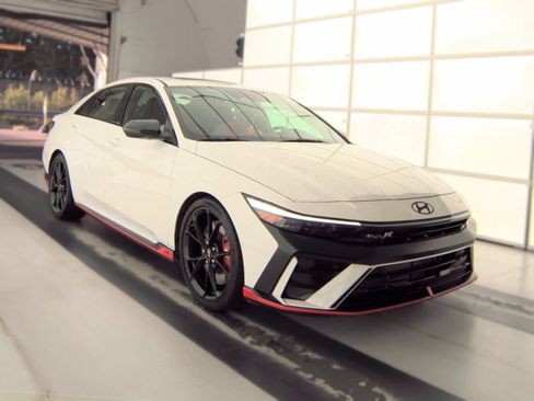 Used 2025 Hyundai Elantra N FWD image 2