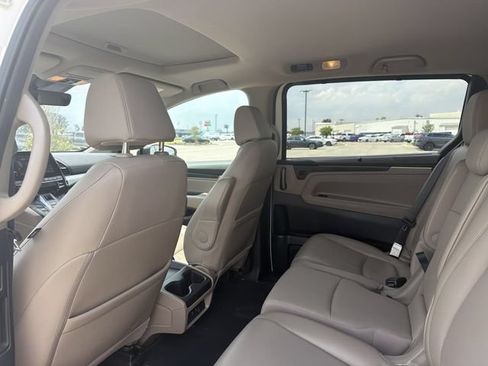 Used 2019 Honda Odyssey EX-L image 13
