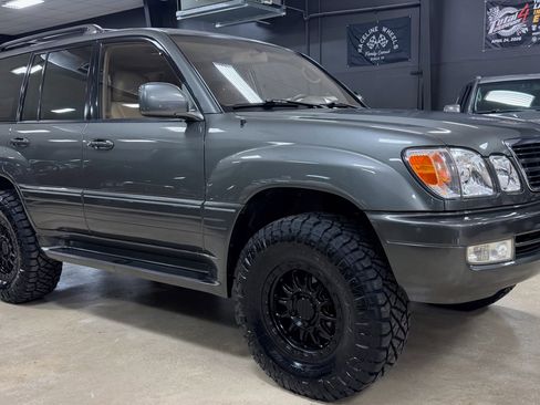 Used 1999 Lexus LX 470 4WD image 13