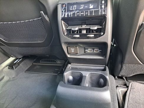 New 2025 Jeep Grand Cherokee L Limited w/ Black Appearance Package image 16