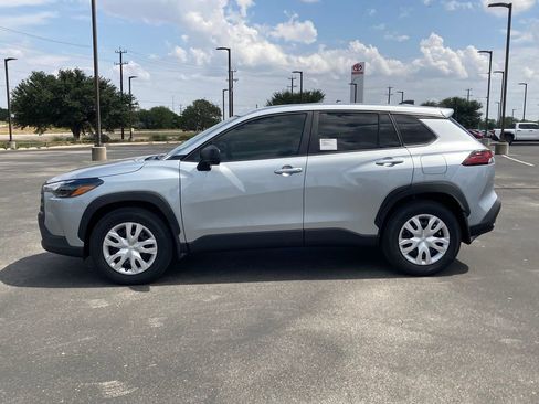 New 2026 Toyota Corolla Cross L image 8