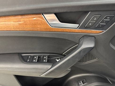 Used 2023 Audi Q5 2.0T Premium Plus w/ Premium Plus Package image 10