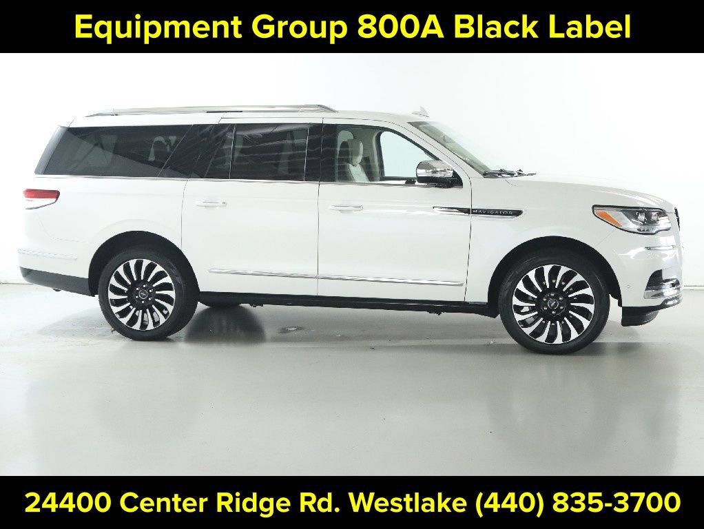Used 2022 Lincoln Navigator L Black Label AWD/4WD image 11