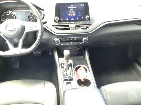 Used 2021 Nissan Altima 2.5 SV image 10