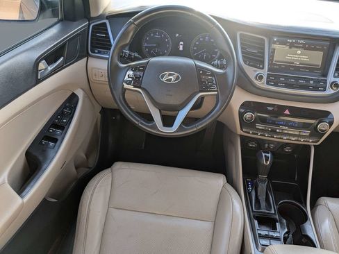 Used 2017 Hyundai Tucson Limited w/ Limited Ultimate Package 03 FWD image 16