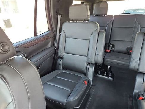 Used 2023 Chevrolet Tahoe Z71 w/ Luxury Package image 13