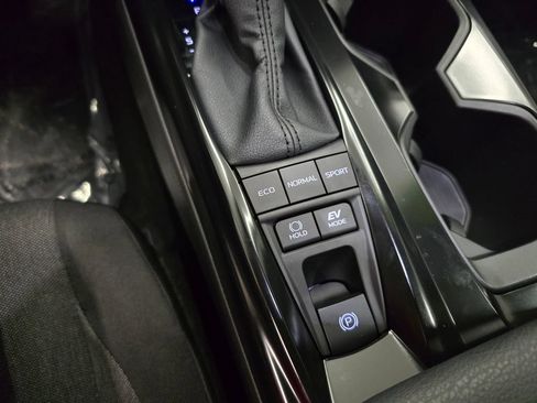 Used 2026 Toyota Camry LE FWD image 25
