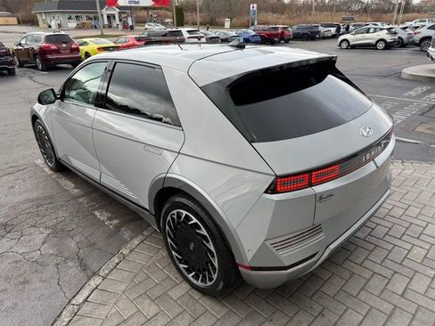 Used 2024 Hyundai Ioniq 5 Limited image 9