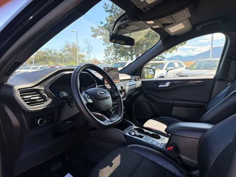 Used 2025 Ford Escape ST-Line AWD/4WD image 25