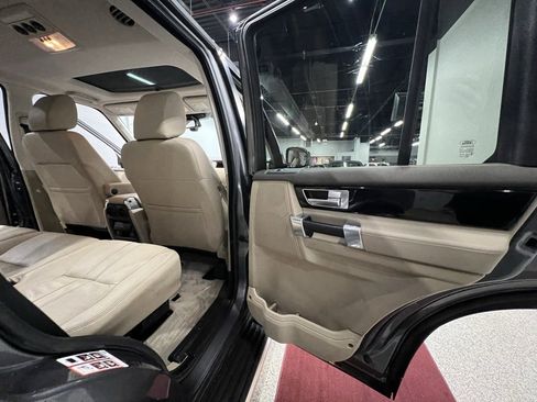 Used 2016 Land Rover LR4 HSE image 26