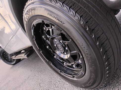 Used 2013 Ford F150 XL w/ Mid Equipment Group RWD image 4