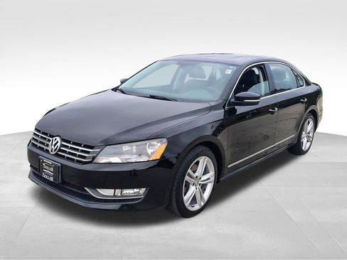 Used 2015 Volkswagen Passat TDI SEL Premium FWD image 6