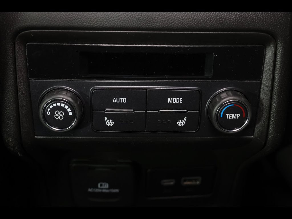 Used 2023 GMC Acadia SLT w/ Elevation Edition FWD image 30