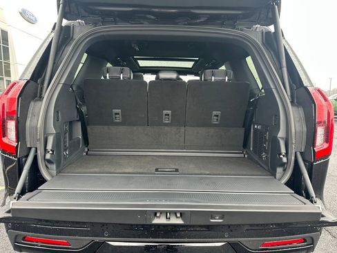 New 2025 Ford Expedition Platinum w/ Stealth Performance Package image 21