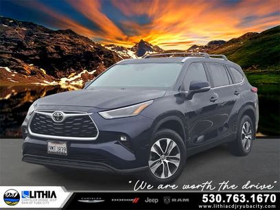 Used 2023 Toyota Highlander XLE