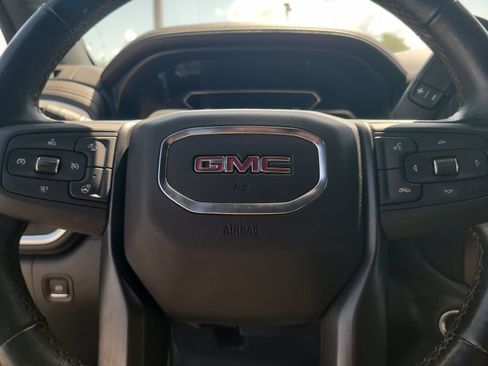 Used 2021 GMC Sierra 1500 AT4 w/ AT4 Value Package AWD/4WD image 12