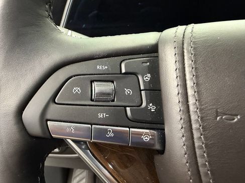 Used 2024 Cadillac Escalade Sport Platinum w/ LPO, ONYX Package AWD/4WD image 14