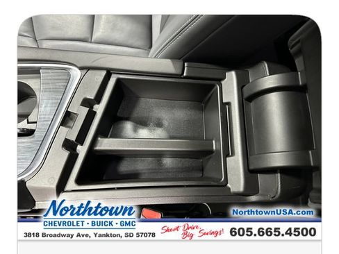 Used 2020 Buick Enclave Premium w/ Surround and Sites Package AWD/4WD image 27