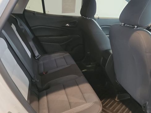 Used 2024 Chevrolet Trax LS FWD image 18