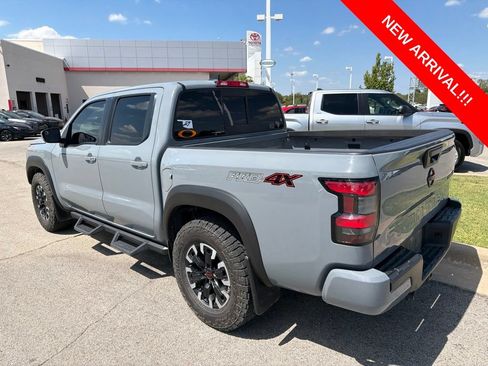 Used 2022 Nissan Frontier PRO-4X w/ Off-Road Protection Package AWD/4WD image 6