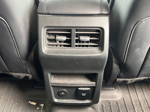 Certified 2024 Ford Edge SEL w/ Convenience Package image 21