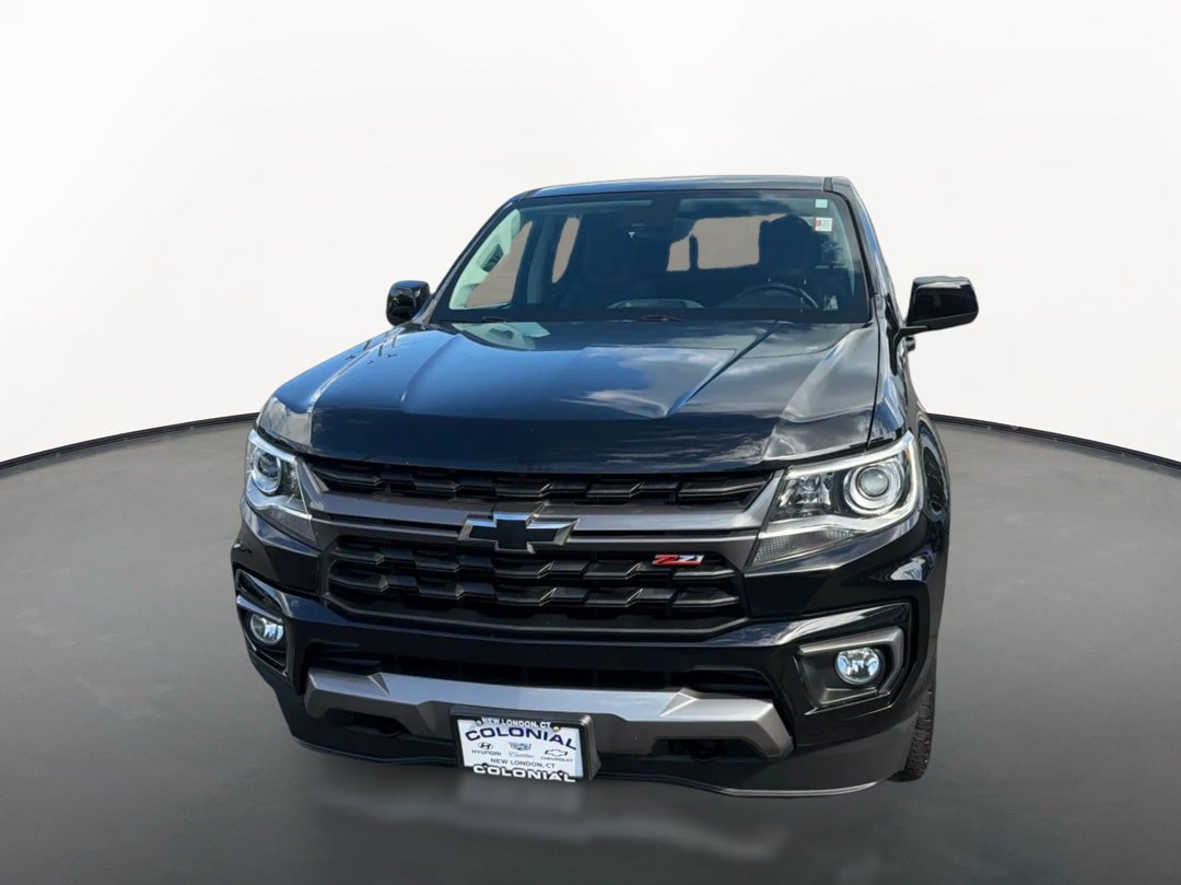 Used 2022 Chevrolet Colorado Z71 w/ Safety Package AWD/4WD image 2