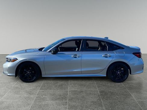 Used 2025 Honda Civic Sport image 2