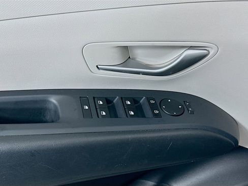 Certified 2025 Hyundai Tucson SEL image 17