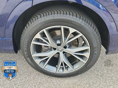 Used 2020 Audi Q8 Premium Plus AWD/4WD image 8