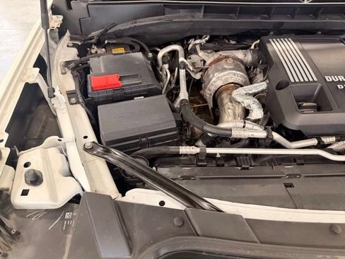 Used 2024 GMC Yukon SLT w/ SLT Luxury Package AWD/4WD image 51