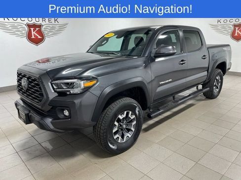 Used 2023 Toyota Tacoma TRD Off-Road w/ Advanced Technology Package AWD/4WD image 3