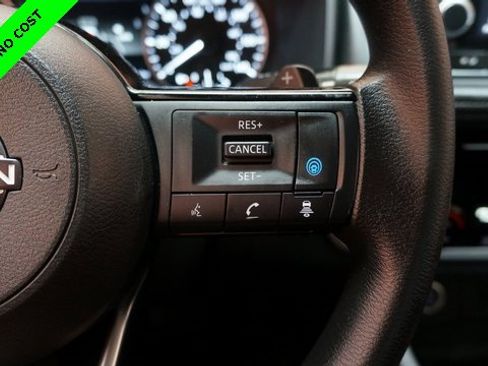 Used 2022 Nissan Rogue SV image 23