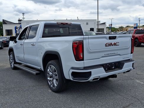 New 2026 GMC Sierra 1500 Denali w/ Denali Reserve Package AWD/4WD image 3