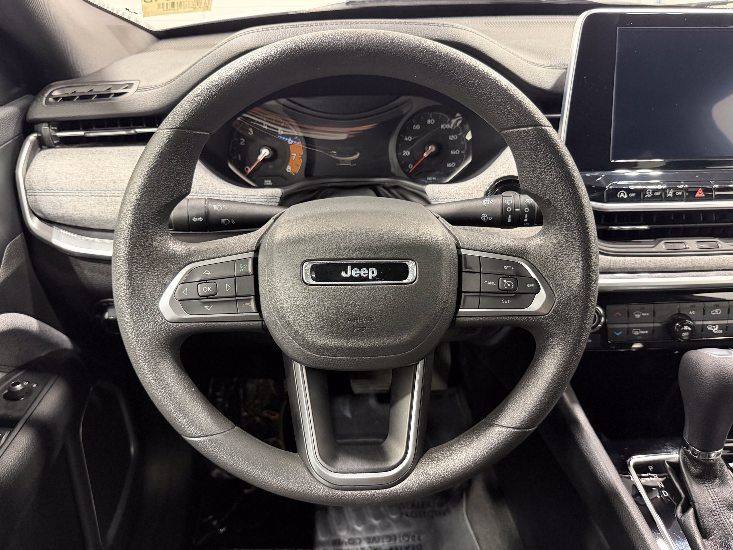 Used 2025 Jeep Compass Sport AWD/4WD image 34