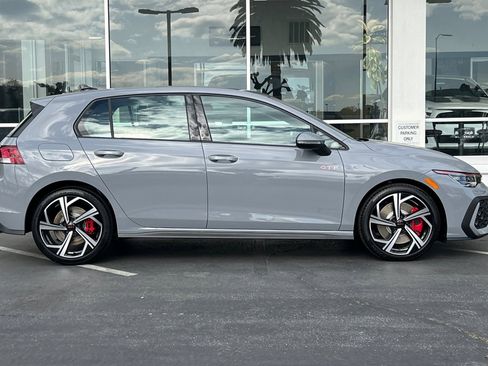 New 2026 Volkswagen GTI SE image 3