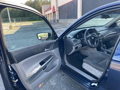 Used 2010 Honda Accord EX image 13