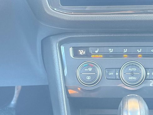 Used 2019 Volkswagen Tiguan SE w/ Panoramic Sunroof Package AWD/4WD image 24