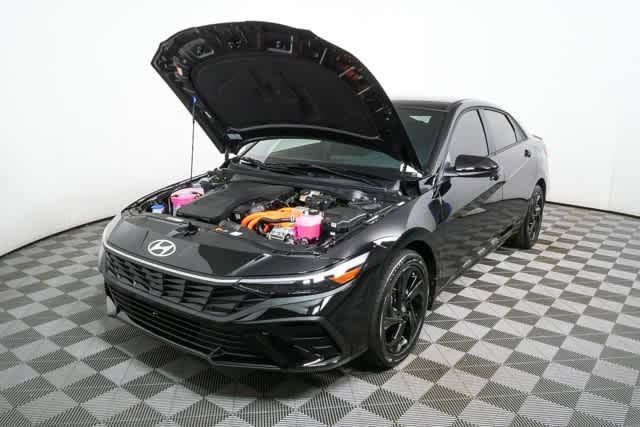 New 2026 Hyundai Elantra SEL FWD image 13