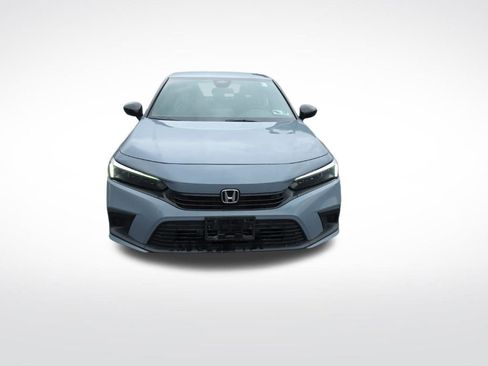 Used 2023 Honda Civic Sport image 2