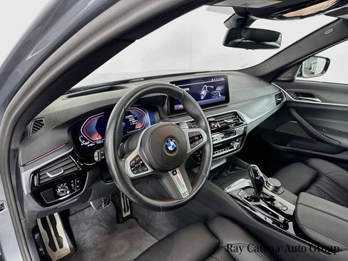 Used 2023 BMW 530i xDrive w/ M Sport Package AWD/4WD image 9
