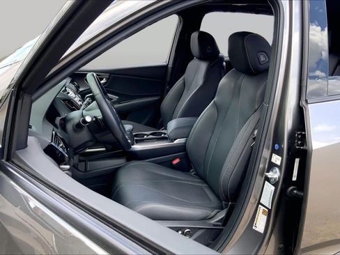 Used 2025 Acura RDX SH-AWD image 8